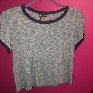 💙WETSEAL CROPPED TEE💙